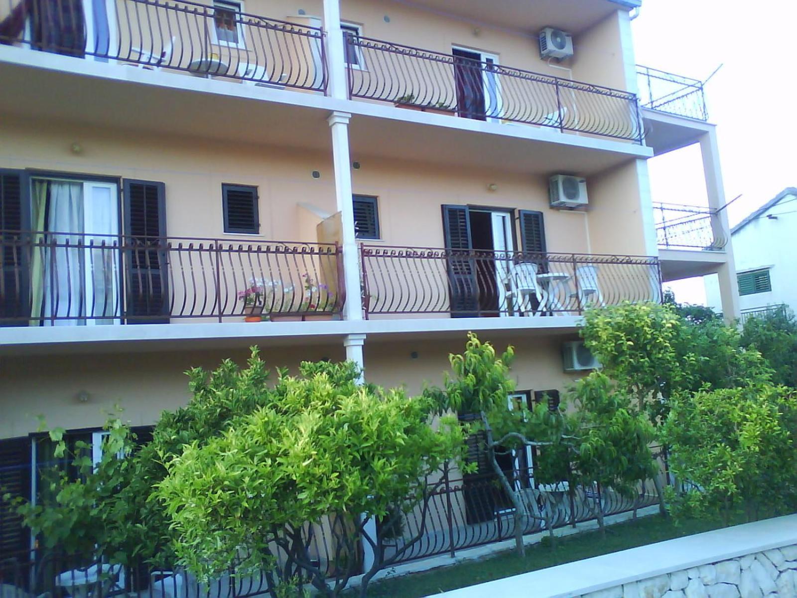 Rooms & Studio Villa Tatjana Supetar Dış mekan fotoğraf