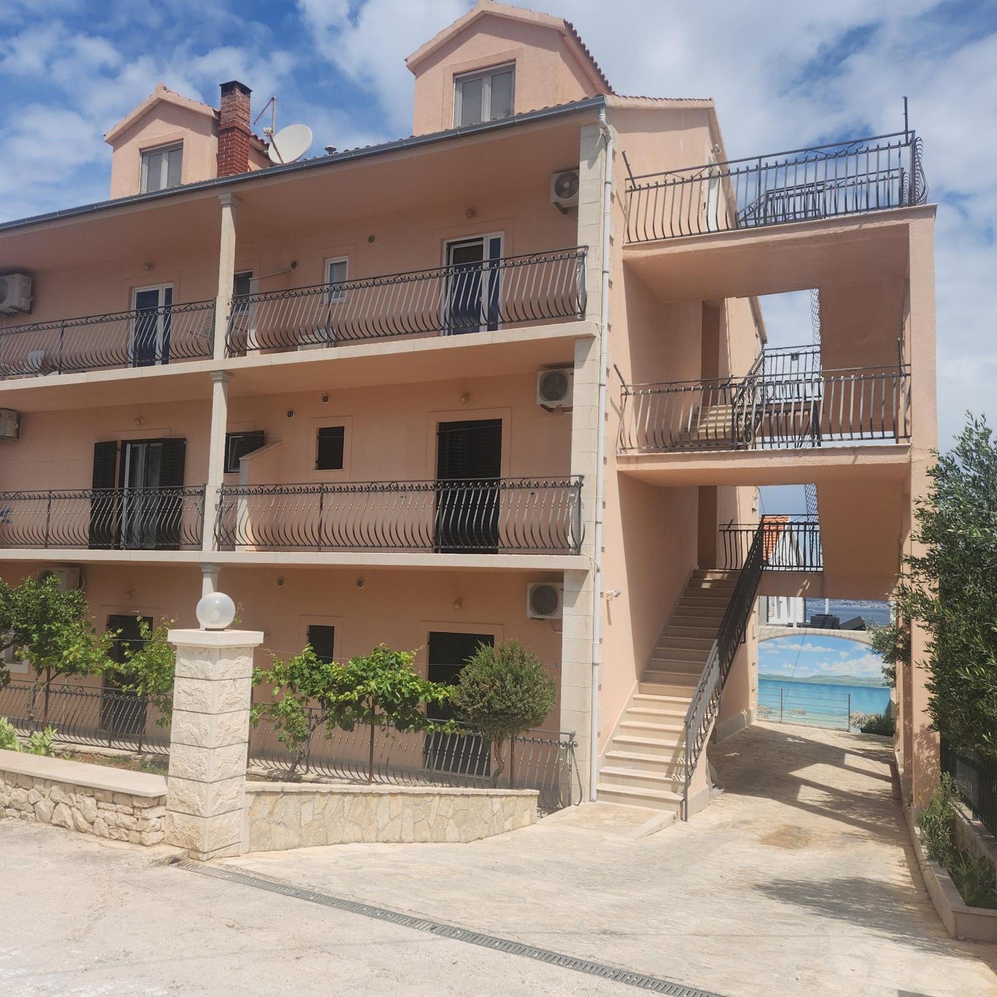 Rooms & Studio Villa Tatjana Supetar Dış mekan fotoğraf