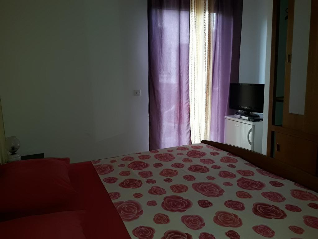 Rooms & Studio Villa Tatjana Supetar Dış mekan fotoğraf